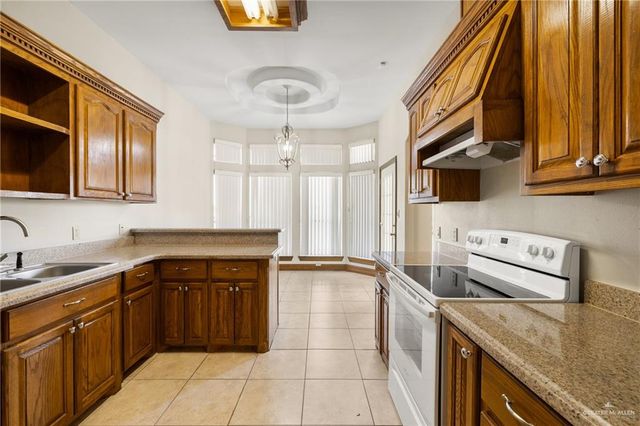 801 New Orleans Circle, Pharr, TX 78577