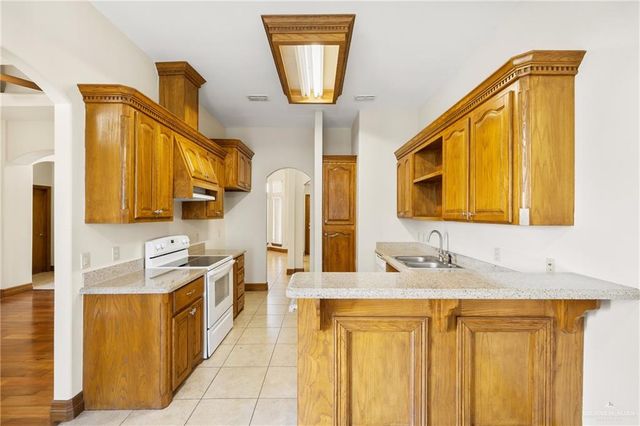 801 New Orleans Circle, Pharr, TX 78577