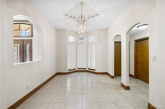 801 New Orleans Circle, Pharr, TX 78577