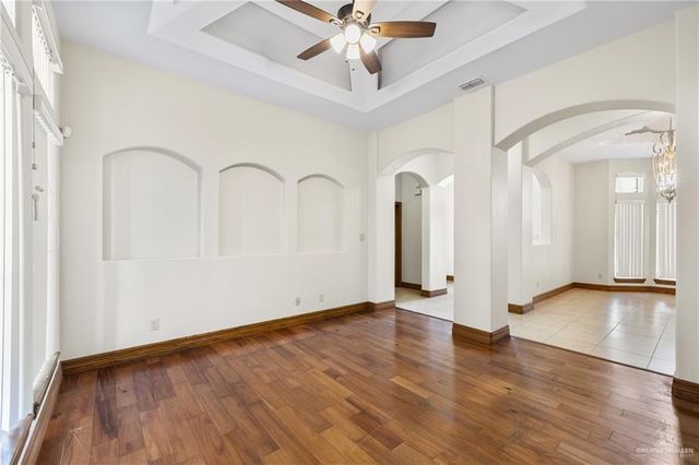 801 New Orleans Circle, Pharr, TX 78577