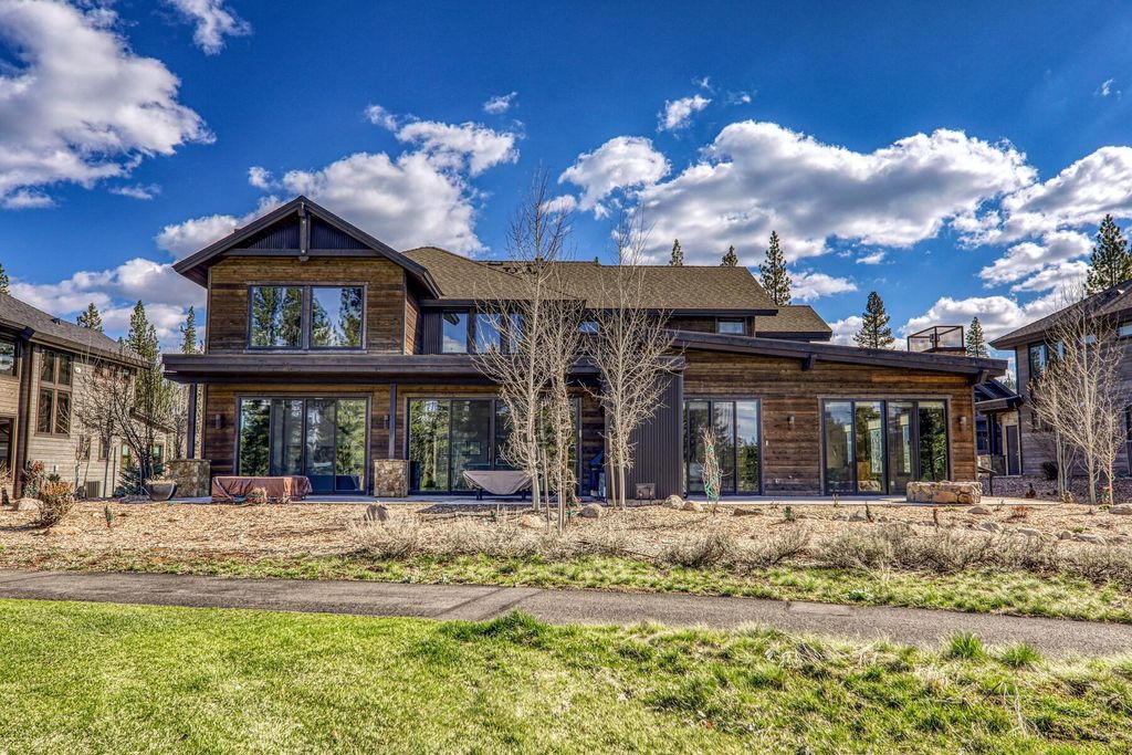 10113 Corrie Court, Truckee, CA 96161