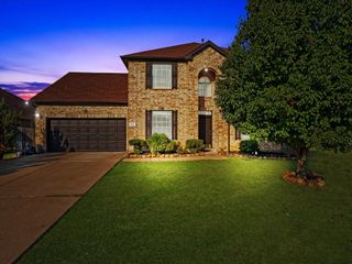 513 Rocky Creek Drive, Mansfield, TX 76063