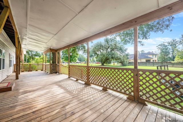 9550 Comite Dr, Baker, LA 70714