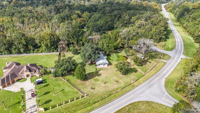 9550 Comite Dr, Baker, LA 70714