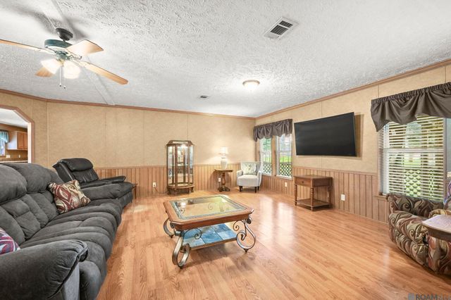 9550 Comite Dr, Baker, LA 70714