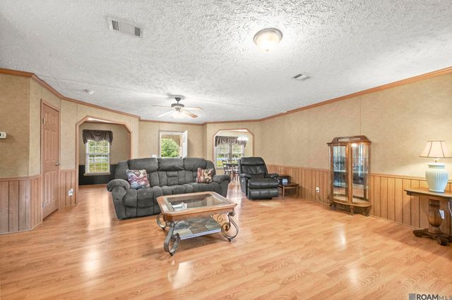 9550 Comite Dr, Baker, LA 70714