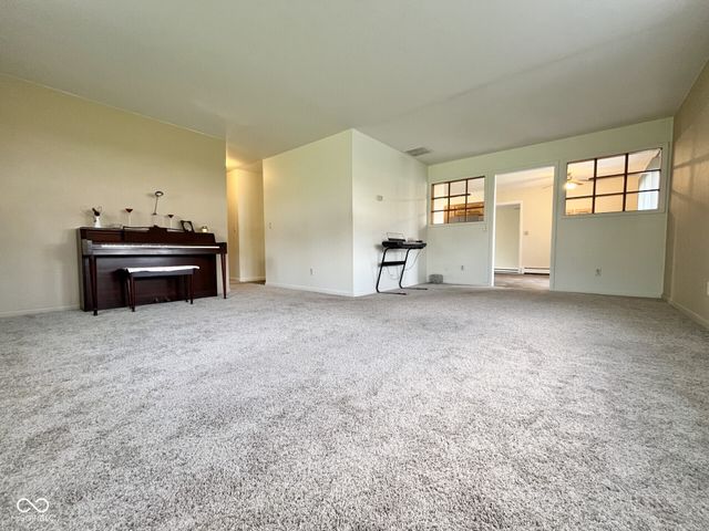 928 S Walnut Street, Seymour, IN 47274