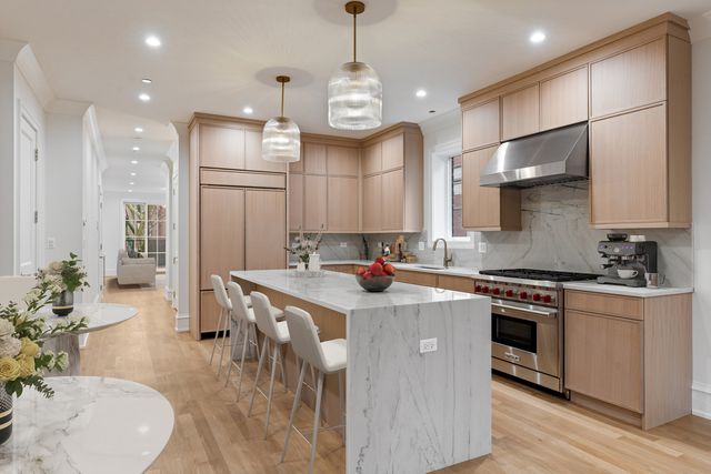 1942 N Orchard Street 1N, Chicago, IL 60614