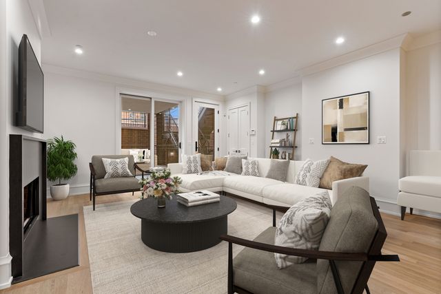1942 N Orchard Street 1N, Chicago, IL 60614