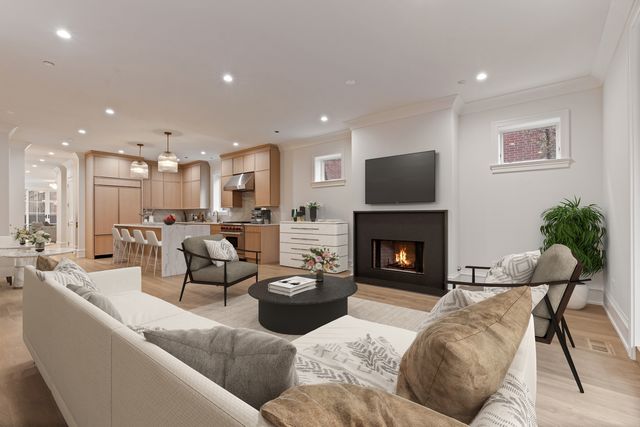 1942 N Orchard Street 1N, Chicago, IL 60614