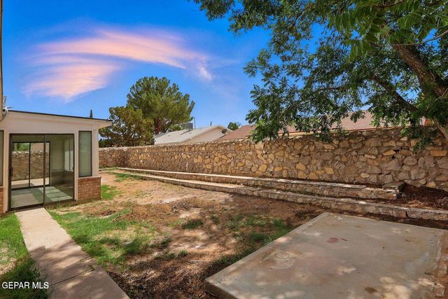 11273 IVANHOE Drive, El Paso, TX 79936