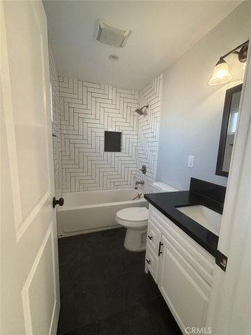 10603 S Osage, Inglewood, CA 90304