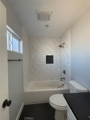 10603 S Osage, Inglewood, CA 90304
