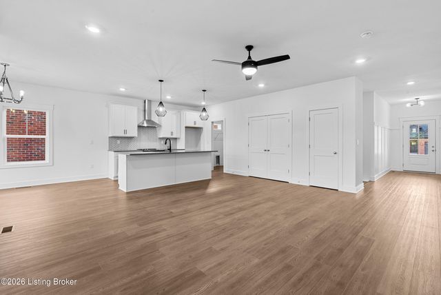 4644 Red Tail Ridge, Jeffersonville, IN 47130