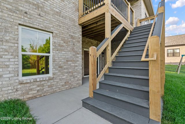 4644 Red Tail Ridge, Jeffersonville, IN 47130