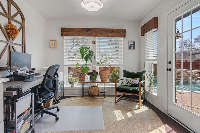 2709 Park Avenue, Bedford, TX 76021