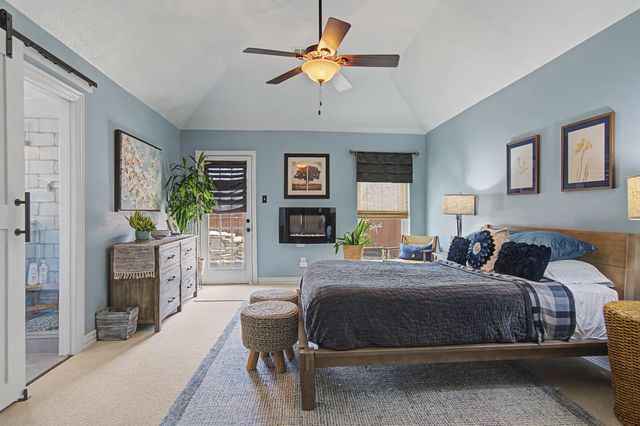 2709 Park Avenue, Bedford, TX 76021