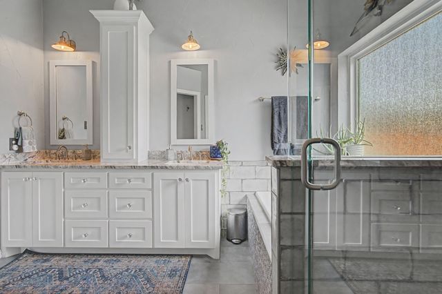 2709 Park Avenue, Bedford, TX 76021