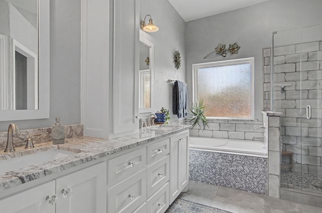 2709 Park Avenue, Bedford, TX 76021