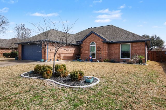 2709 Park Avenue, Bedford, TX 76021