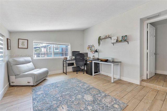 3410 N 72nd Ter, Hollywood, FL 33024