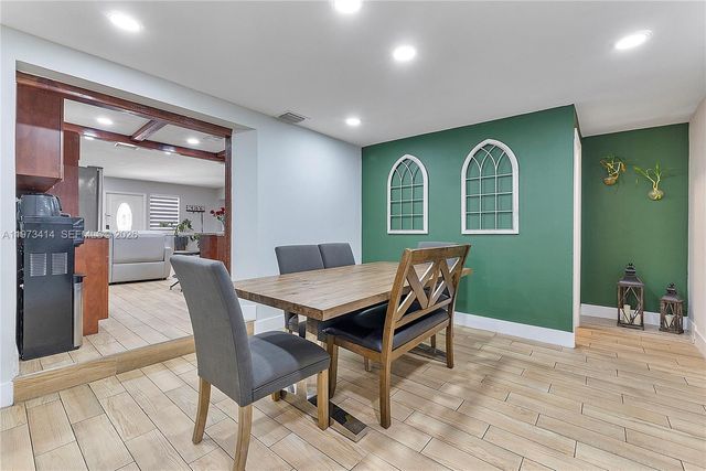 3410 N 72nd Ter, Hollywood, FL 33024