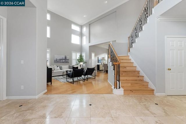 5408 5408 Oakstone Ct, Concord, CA 94521