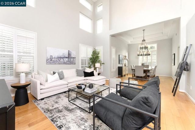 5408 5408 Oakstone Ct, Concord, CA 94521