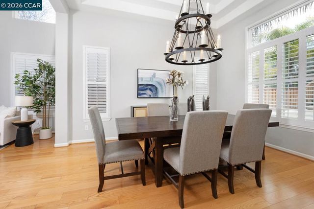 5408 5408 Oakstone Ct, Concord, CA 94521