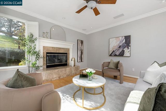 5408 5408 Oakstone Ct, Concord, CA 94521