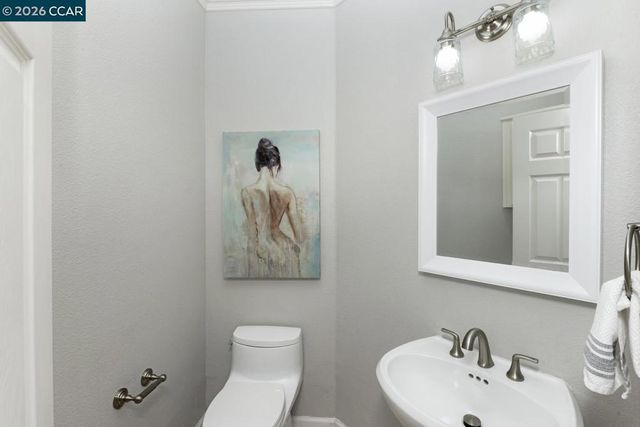 5408 5408 Oakstone Ct, Concord, CA 94521