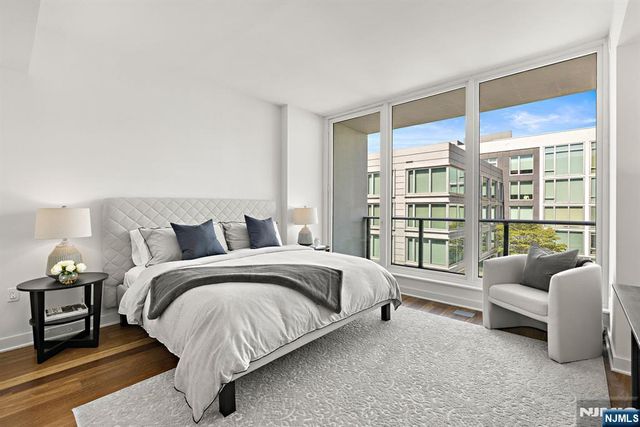 1200 Ave At Port Imperial 503, Weehawken, NJ 07086