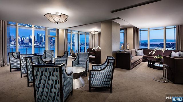 1200 Ave At Port Imperial 503, Weehawken, NJ 07086