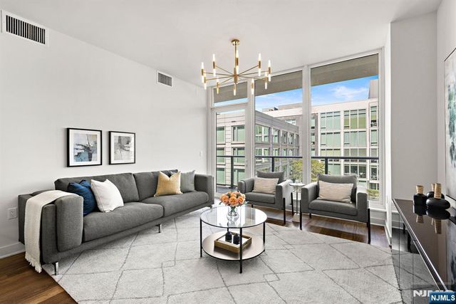 1200 Ave At Port Imperial 503, Weehawken, NJ 07086