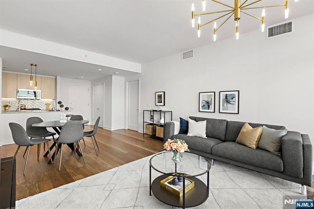 1200 Ave At Port Imperial 503, Weehawken, NJ 07086