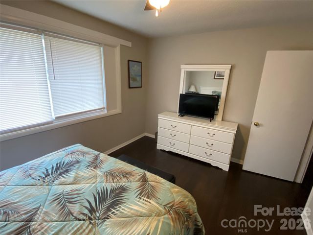 3315 Erskine Drive, Charlotte, NC 28205