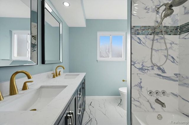 33164 Chatsworth Drive, Sterling Heights, MI 48312