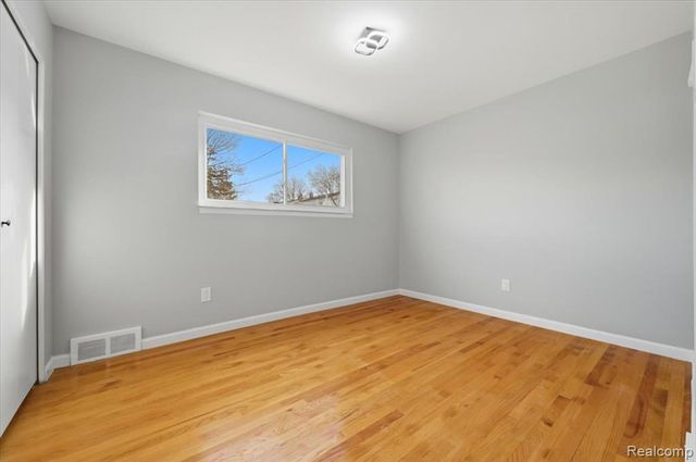 33164 Chatsworth Drive, Sterling Heights, MI 48312