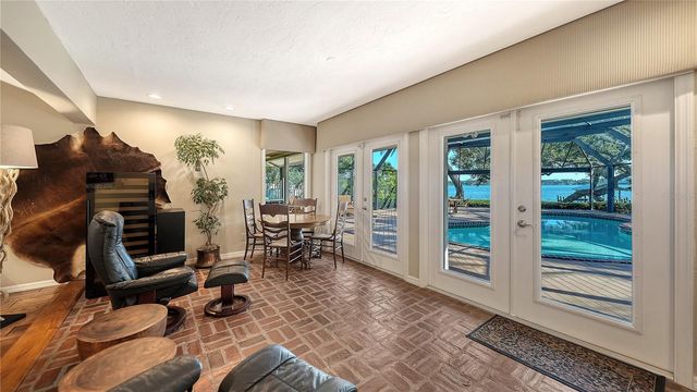 1042 N CASEY KEY ROAD, Osprey, FL 34229