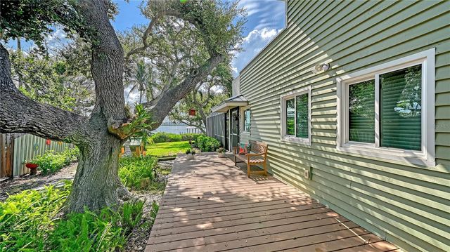 1042 N CASEY KEY ROAD, Osprey, FL 34229