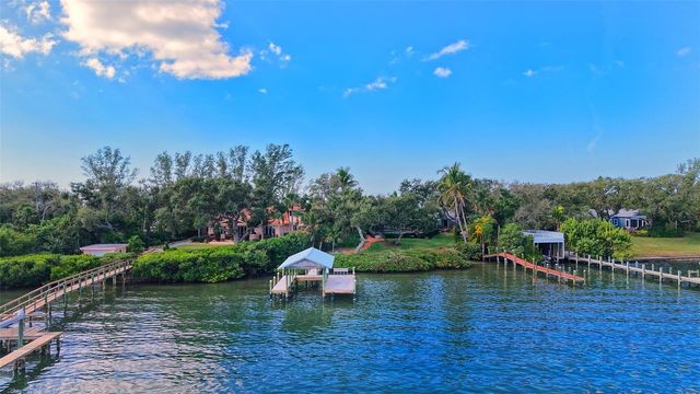 1042 N CASEY KEY ROAD, Osprey, FL 34229