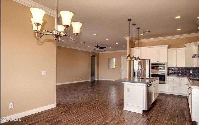 10264 E BROADWAY Road, Mesa, AZ 85208