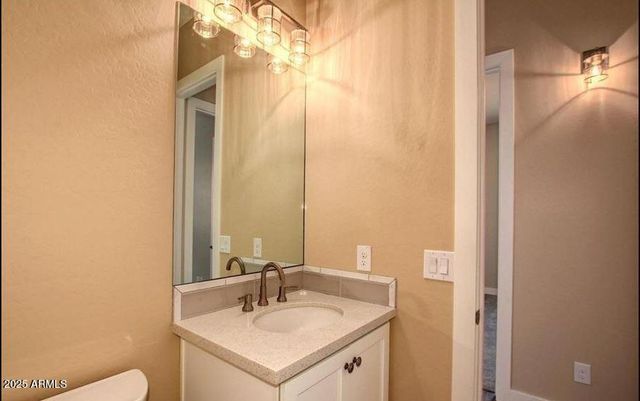 10264 E BROADWAY Road, Mesa, AZ 85208