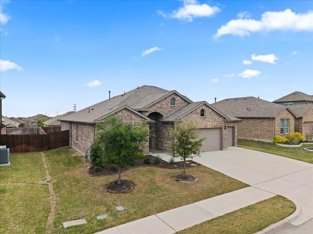 1117 Scotney Lane, Saginaw, TX 76131
