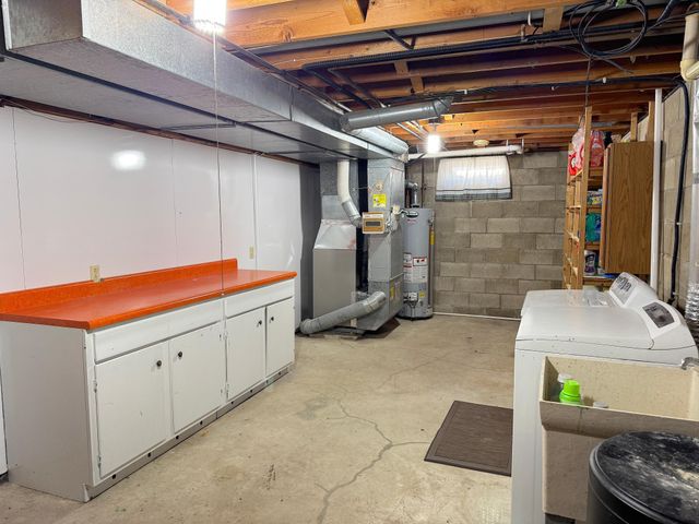 925 Byron Avenue N, Byron, MN 55920