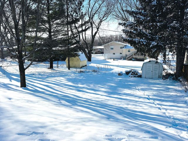 925 Byron Avenue N, Byron, MN 55920