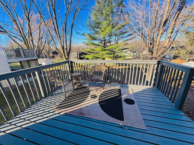 925 Byron Avenue N, Byron, MN 55920