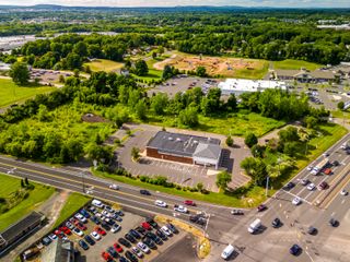 280 Berlin Turnpike, Berlin, CT 06037