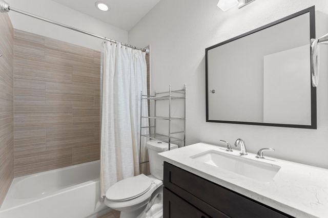 2909 Gillespie Street A, Houston, TX 77020