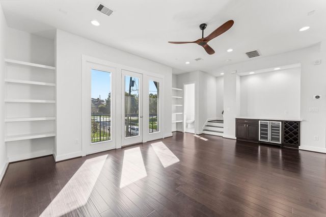 2909 Gillespie Street A, Houston, TX 77020